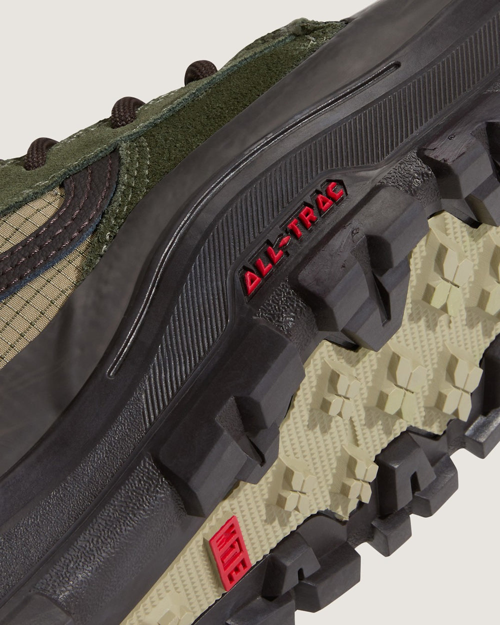 Men Vans Sk8-Hi GORE-TEX Insulated Shoe in Dark Green / Dark Brown