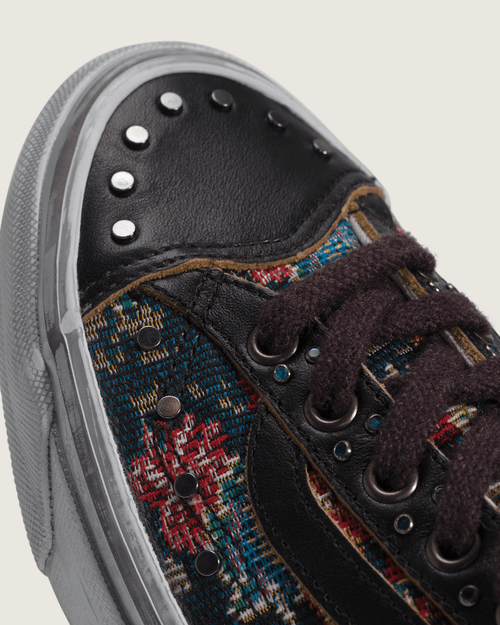 Men Vans OTW Old Skool 36 Vibram in Floral Black