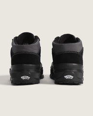 Men Vans Mountain Mid GORE-TEX Insulated Shoe in Black