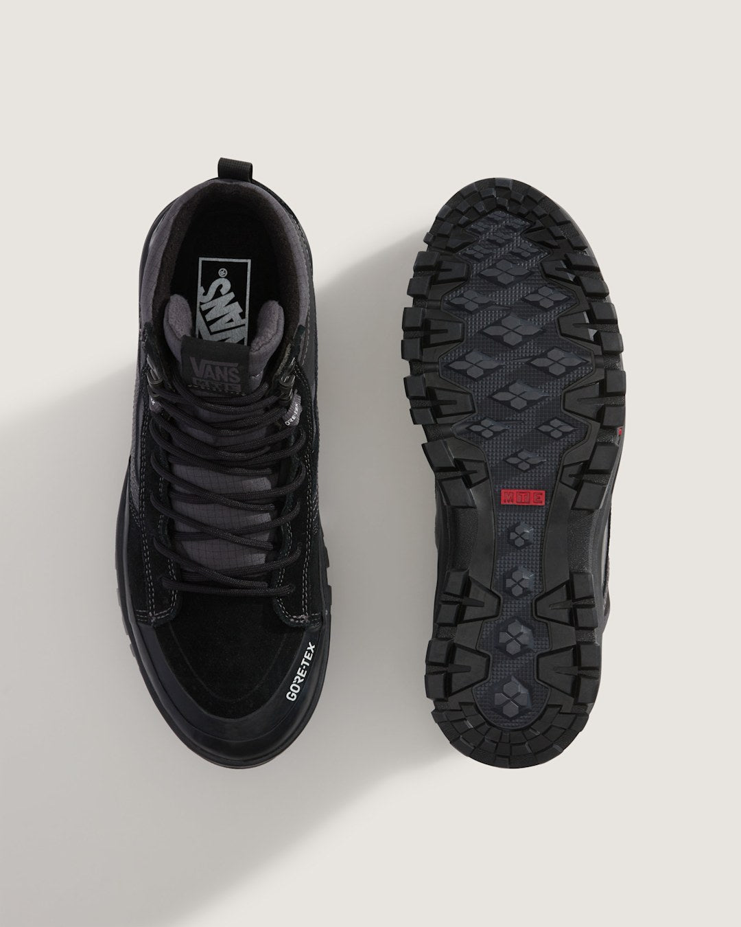 Men Vans Sk8-Hi GORE-TEX Insulated Shoe in Black