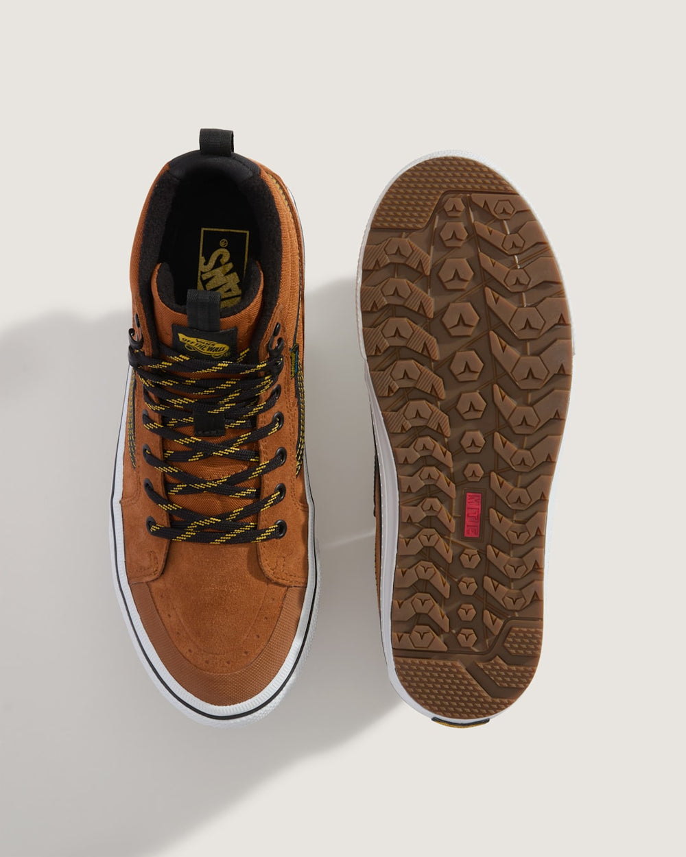 Men Vans Sk8-Hi Waterproof Insulated Shoe in Glazed Ginger Brown