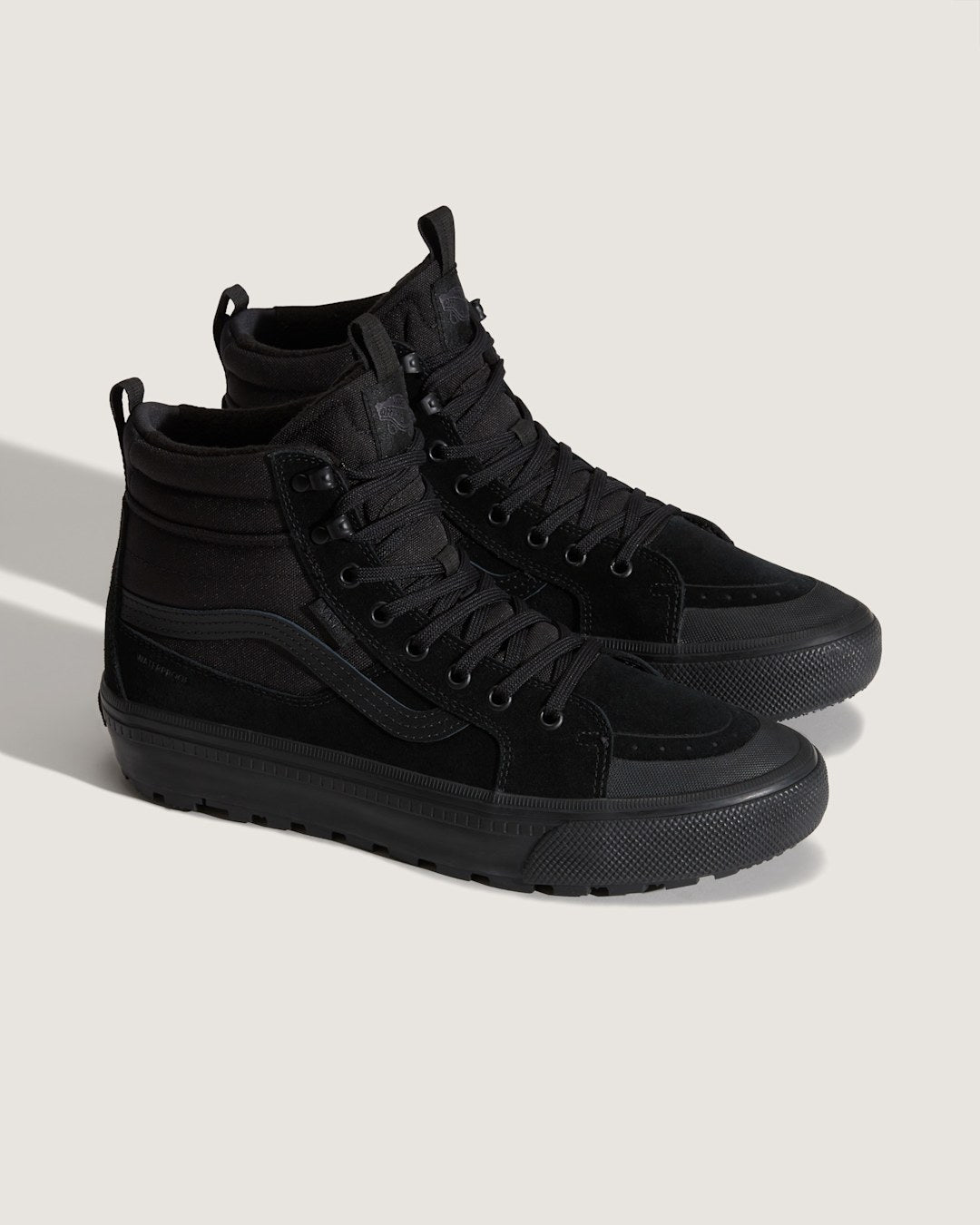 Men Vans Sk8-Hi Waterproof Insulated Shoe in Black