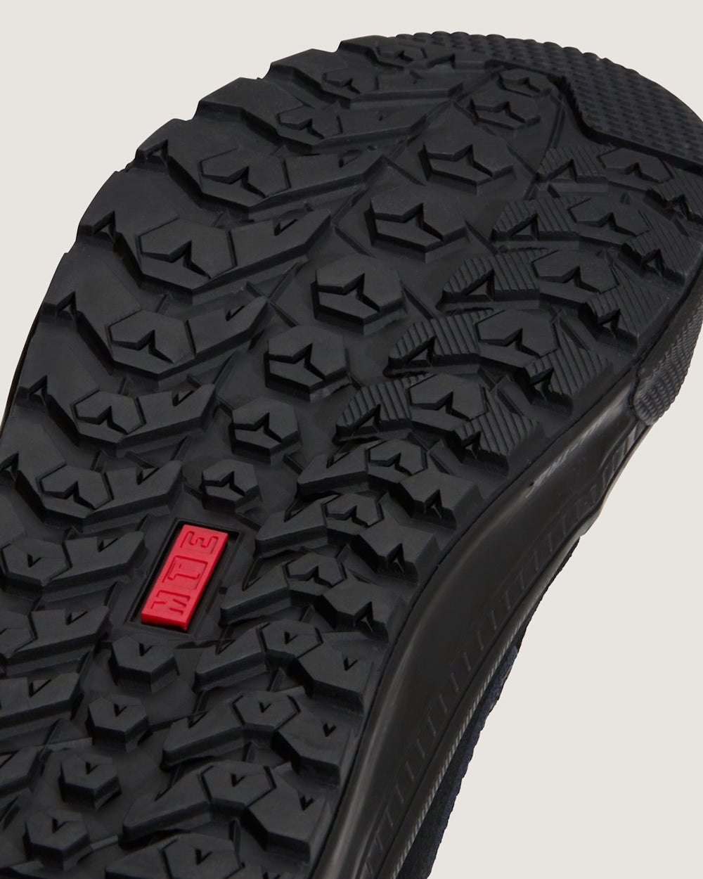 Men Vans Sk8-Hi Waterproof Insulated Shoe in Black