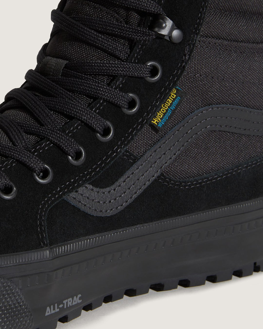 Men Vans Sk8-Hi Waterproof Insulated Shoe in Black