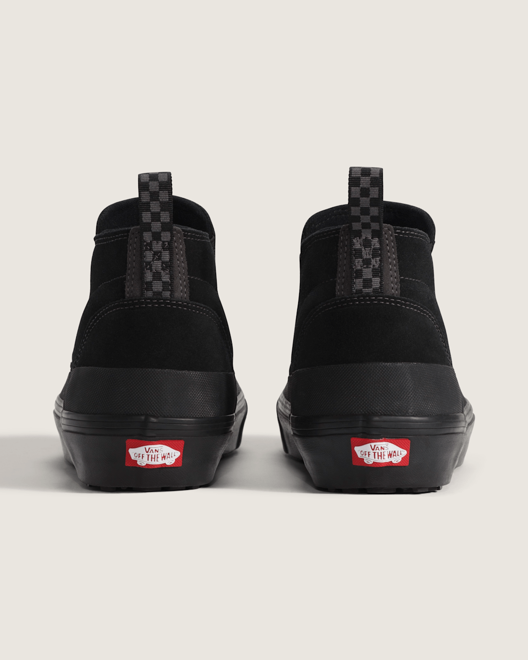 Men Vans Mid-Slip Insulated Shoe in Black