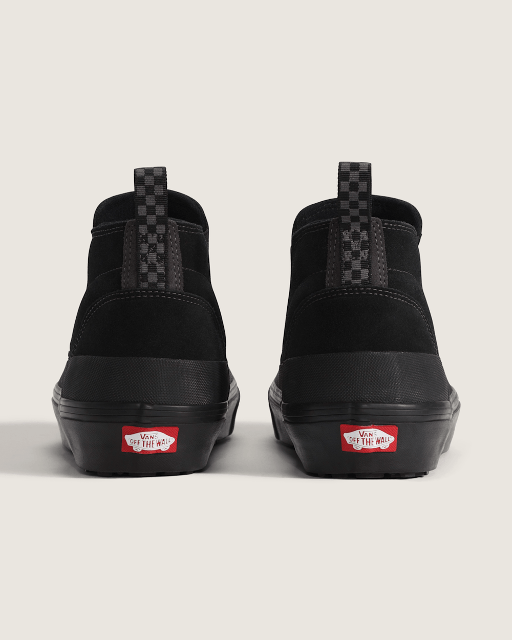 Men Vans Mid-Slip Insulated Shoe in Black