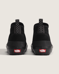 Men Vans Mid-Slip Insulated Shoe in Black