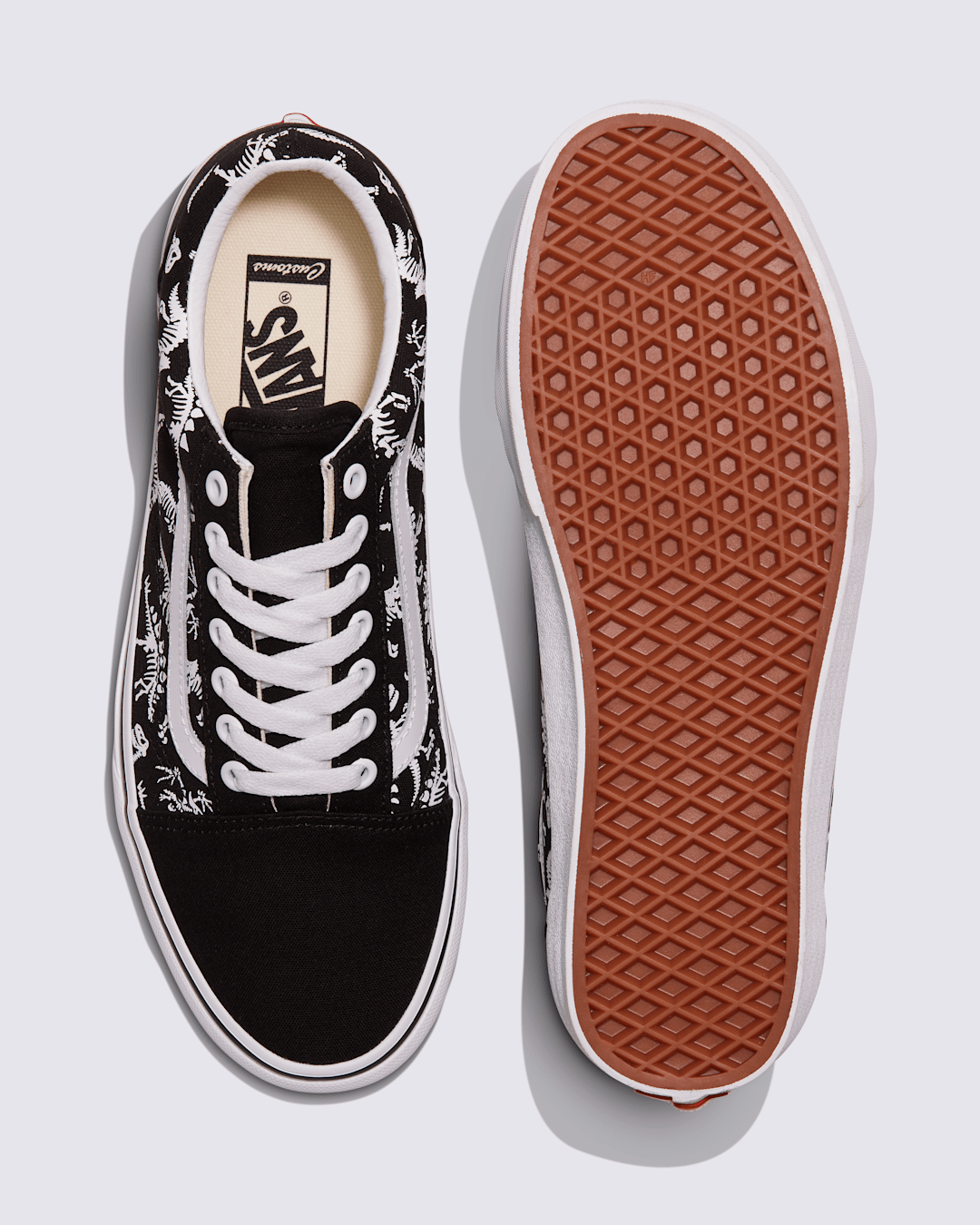 Men Vans Customs Old Skool Shoe in Customs