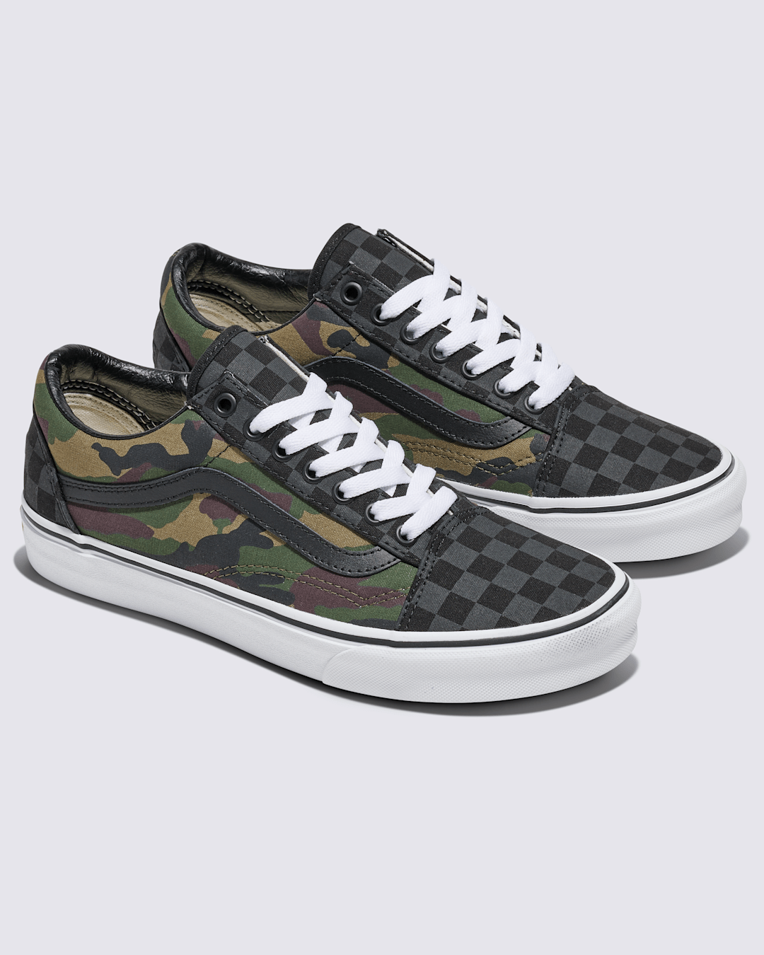 Men Vans Customs Old Skool Shoe in Customs