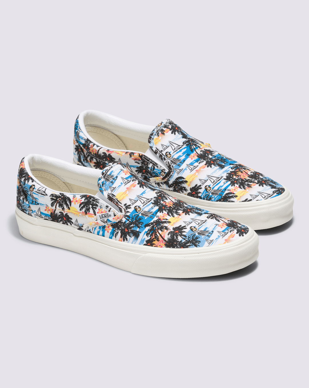 Men Vans Customs Classic Slip-On Shoe in Customs