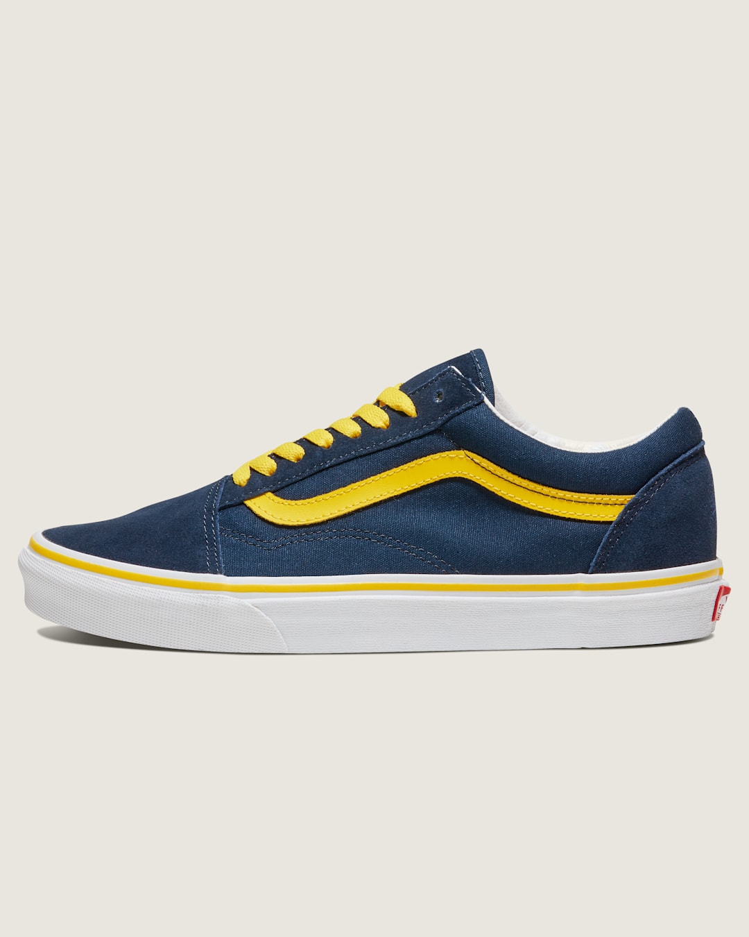 Men Vans Customs Old Skool Shoe in Customs