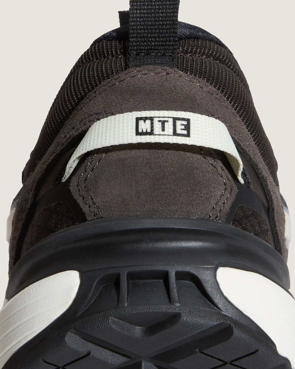 Men Vans Crosspath XC Shoe in Washed Black