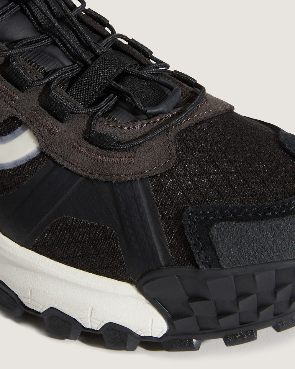 Men Vans Crosspath XC Shoe in Washed Black