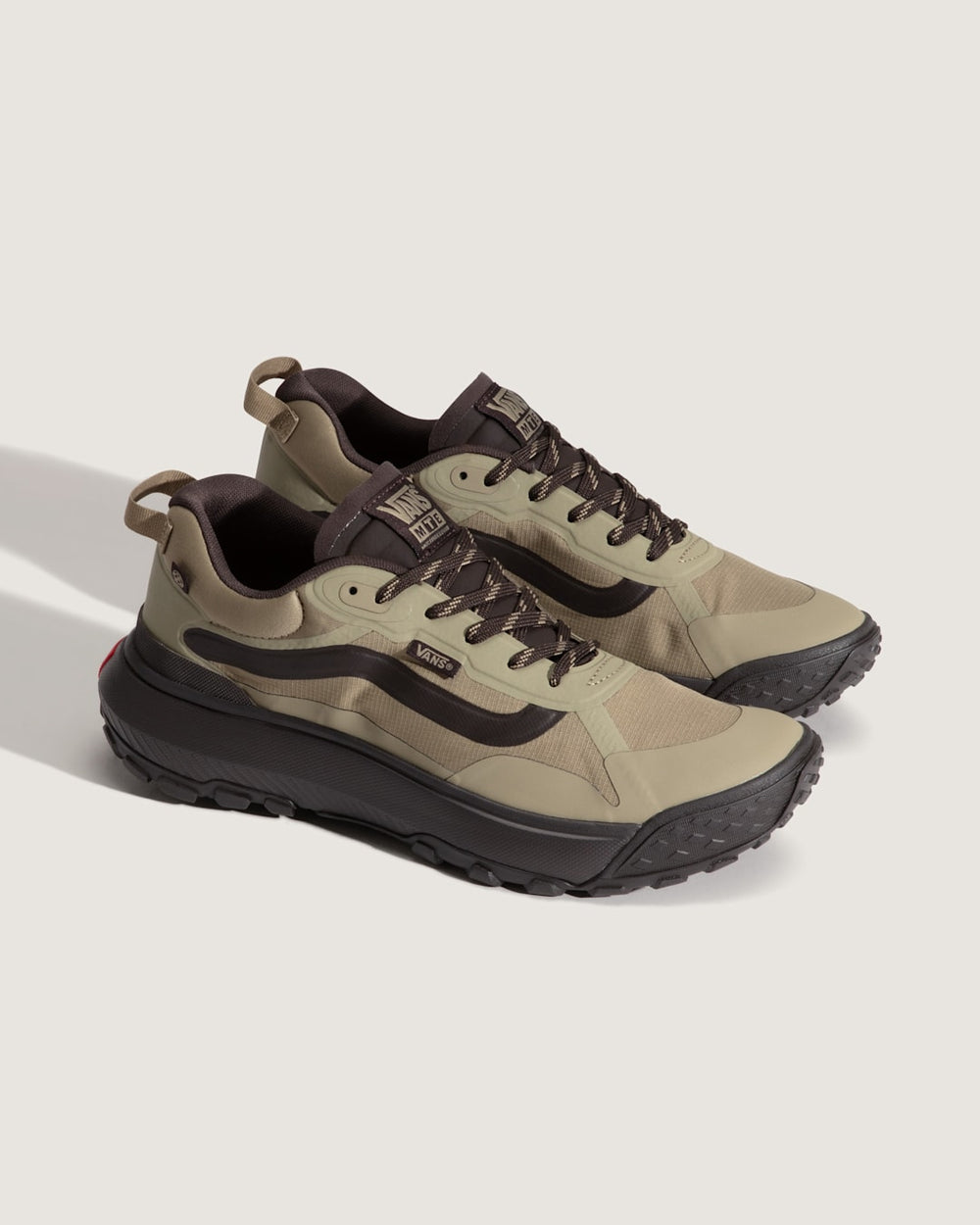 Men Vans Crosspath Shoe in Forest Green