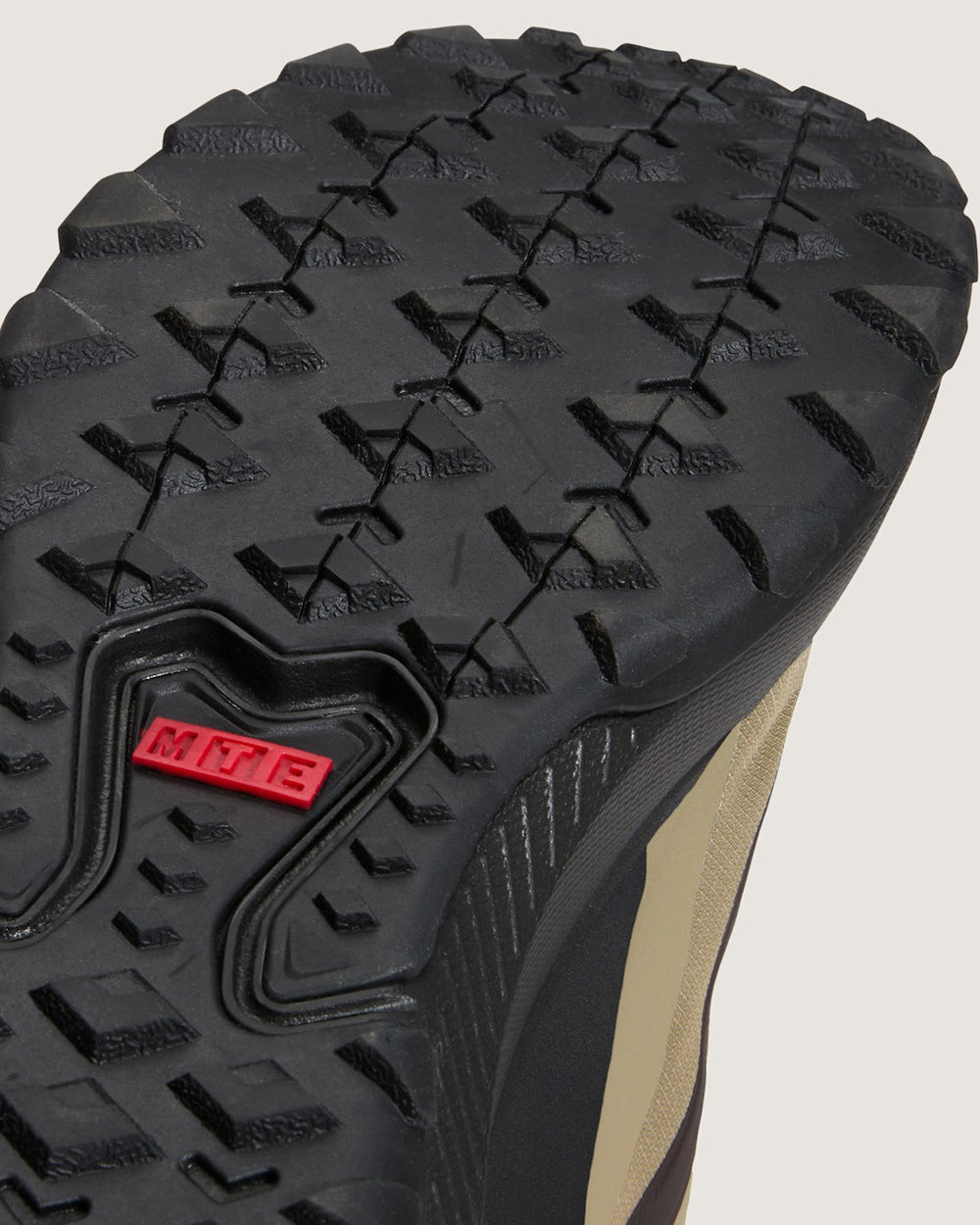 Men Vans Crosspath Shoe in Forest Green