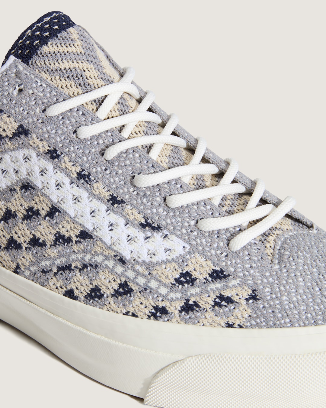 Men|Sale Vans Premium Old Skool Shoe in Geo Check Frost Grey