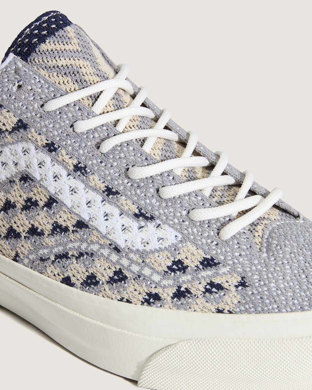 Men|Sale Vans Premium Old Skool Shoe in Geo Check Frost Grey