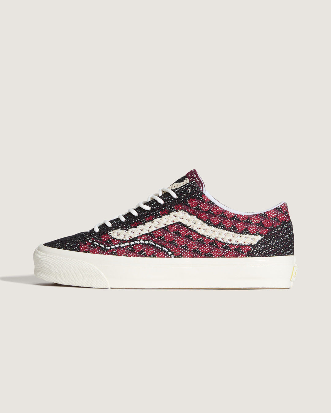 Men|Sale Vans Premium Old Skool Shoe in Geo Check Bordeaux Red