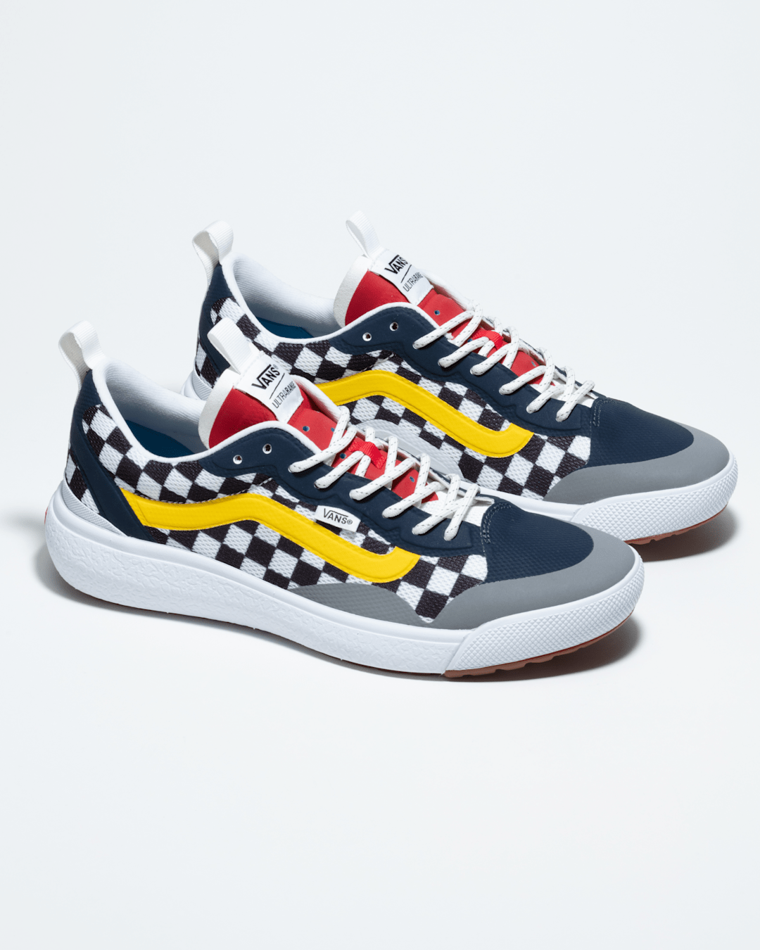 Men Vans Customs UltraRange EXO Checkerboard Shoe in Black / White