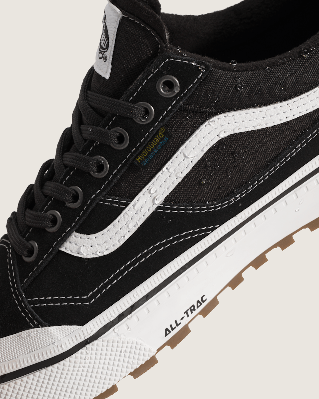 Men|Sale Vans Old Skool Waterproof Insulated Shoe in Black / White
