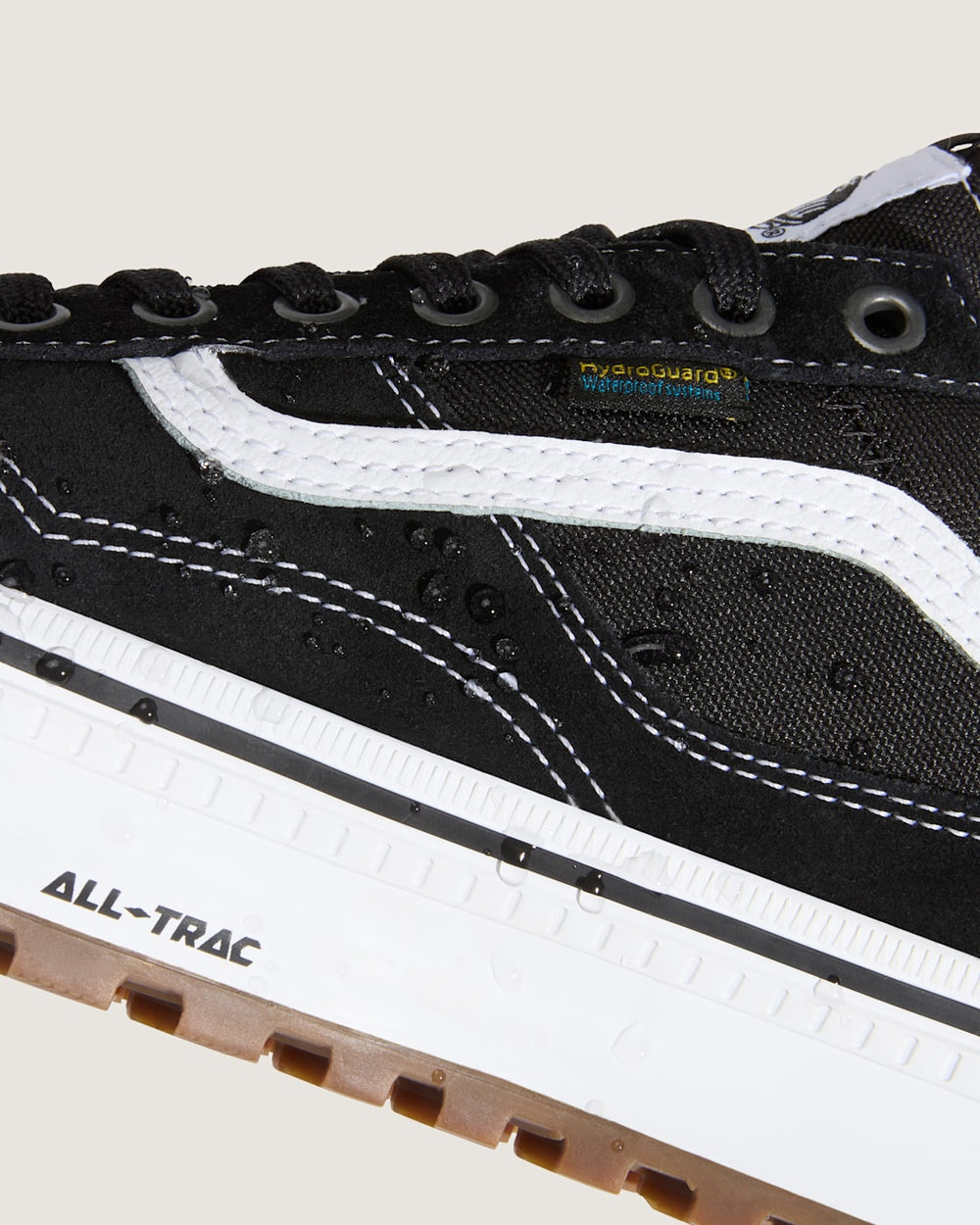 Men|Sale Vans Old Skool Waterproof Insulated Shoe in Black / White