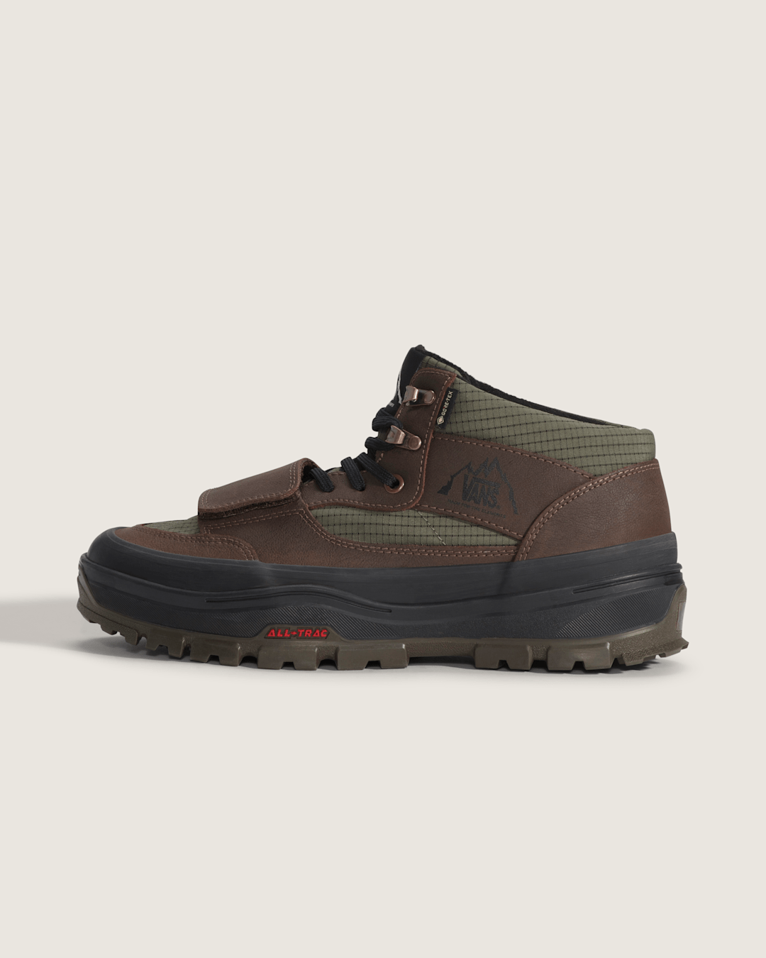 Men Vans Mountain Mid GORE-TEX Insulated Shoe in Dark Green / Dark Brown