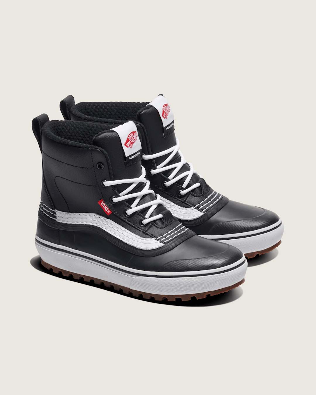 Men Vans Standard Mid Waterproof Boot in Black