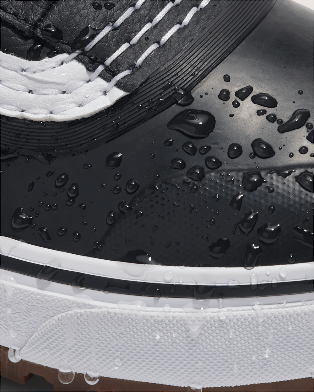 Men Vans Standard Mid Waterproof Boot in Black