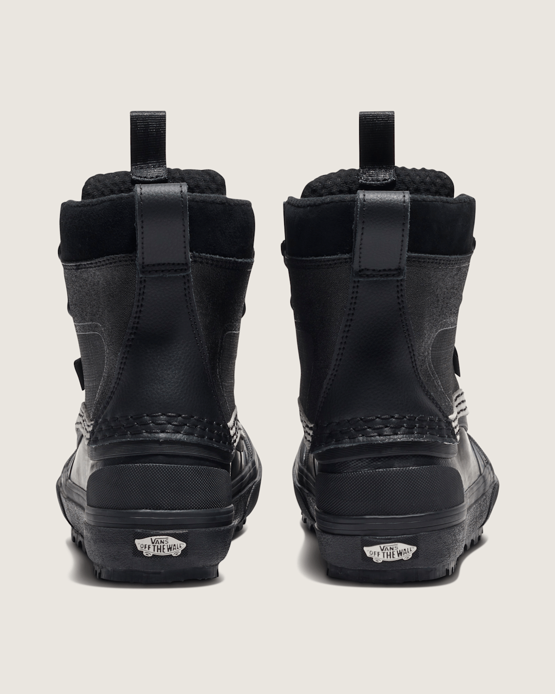 Men Vans Standard Mid Boa Waterproof Boot in Black