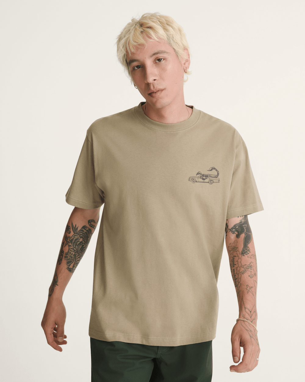 Men Vans Sting Wagon T-Shirt in Bay Leaf Green