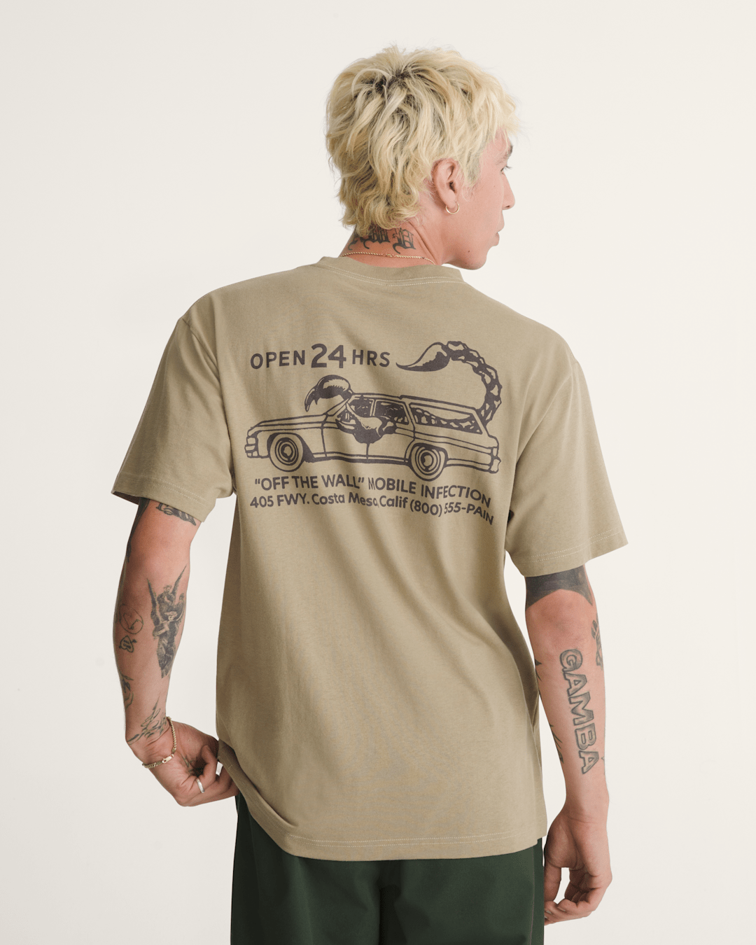 Men Vans Sting Wagon T-Shirt in Bay Leaf Green