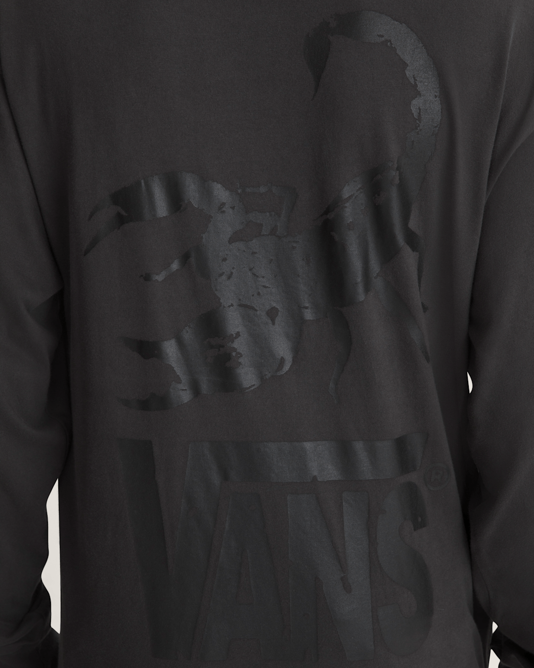 Men Vans Scorpio Long Sleeve T-Shirt in Black