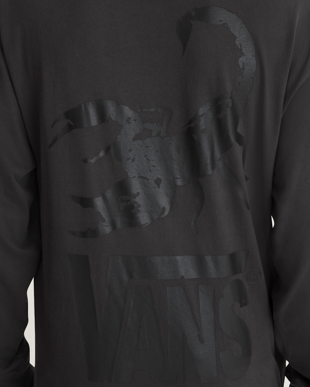 Men Vans Scorpio Long Sleeve T-Shirt in Black