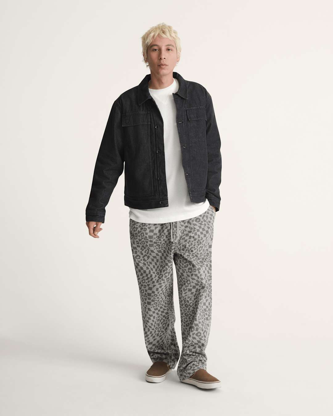 Men Vans Premium Mcavoy Lined Trucker Jacket in Rinse Black