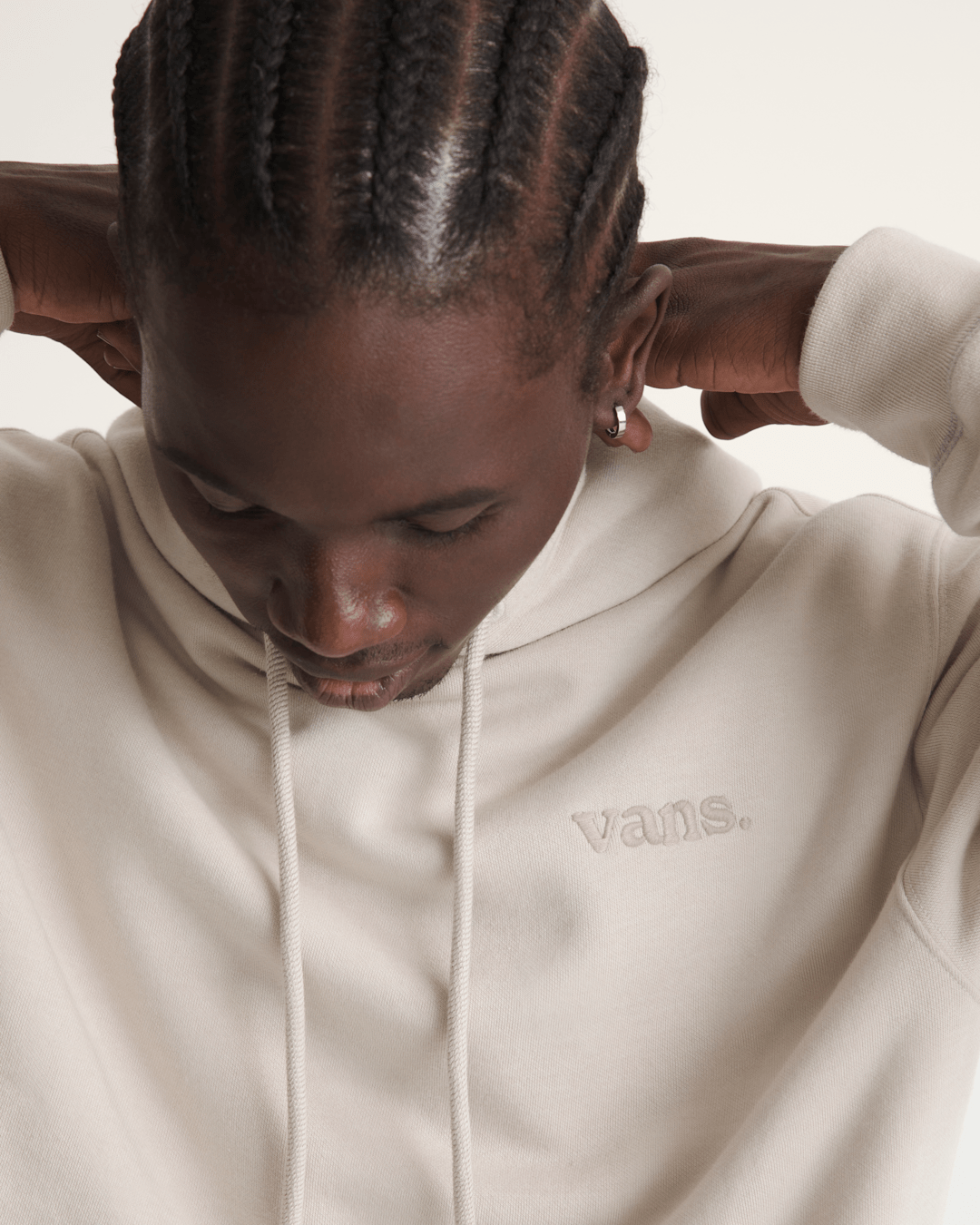 Men Vans Vans 66 Pullover Sweatshirt in Taupe Mist Grey