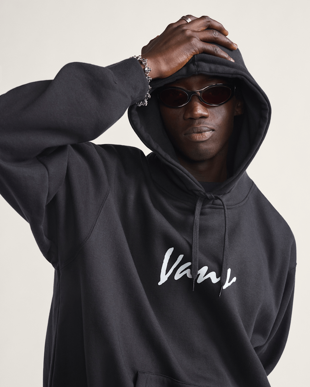 Men Vans Scripted Vans Pullover Hoodie in Black