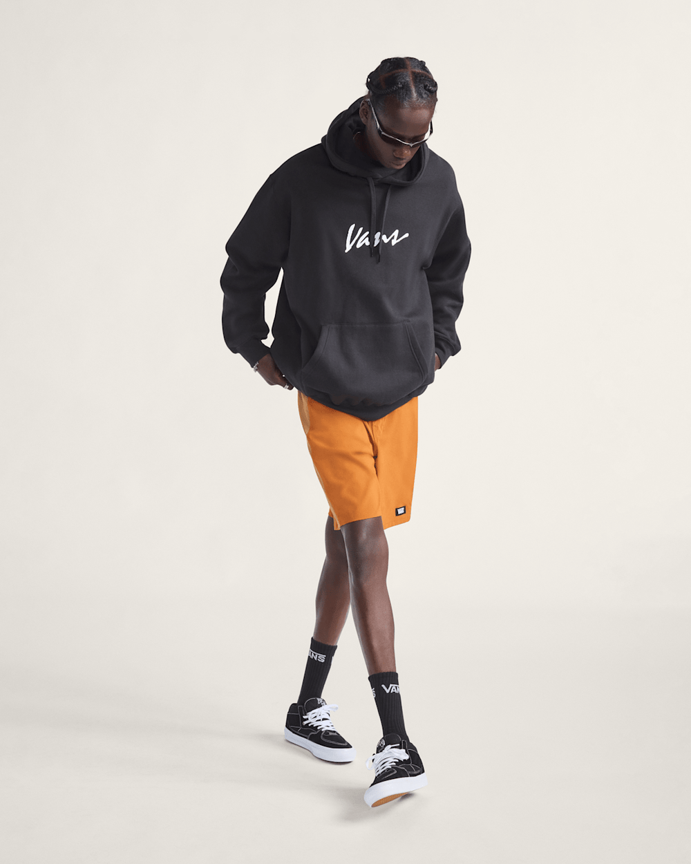 Men Vans Scripted Vans Pullover Hoodie in Black