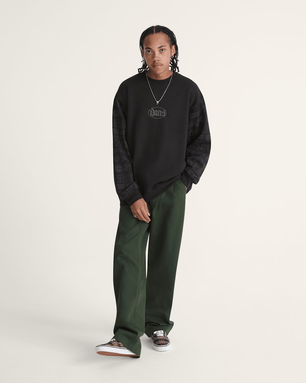 Men Vans Mixed Lot Crew Sweatshirt in Black