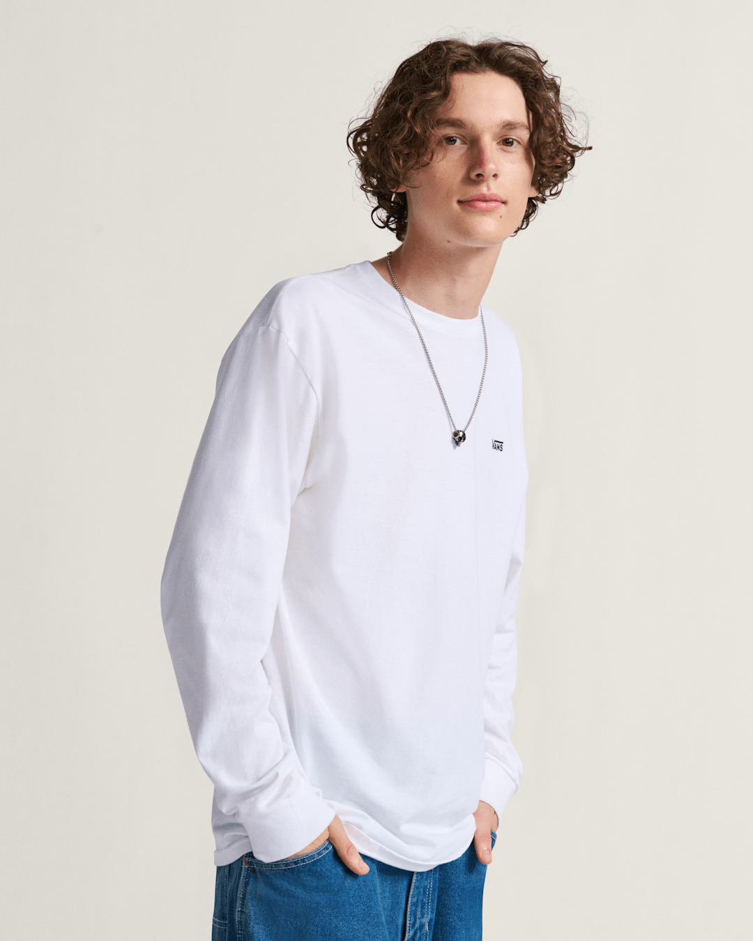 Men Vans Left Chest Logo Long Sleeve T-Shirt in White / Black