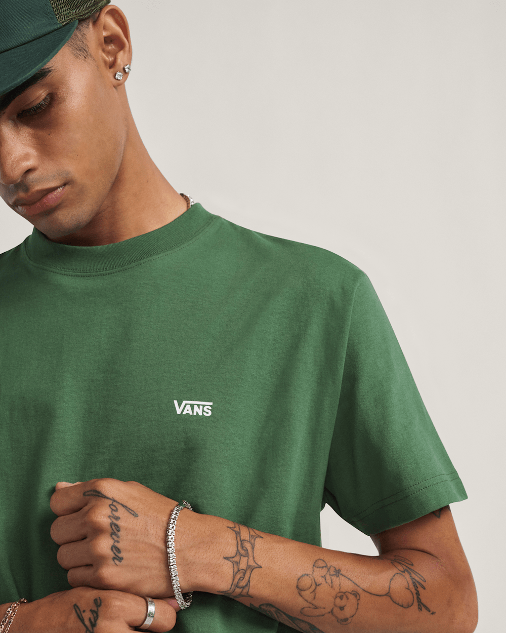 Men Vans Left Chest Logo T-Shirt in Pine Forest Green