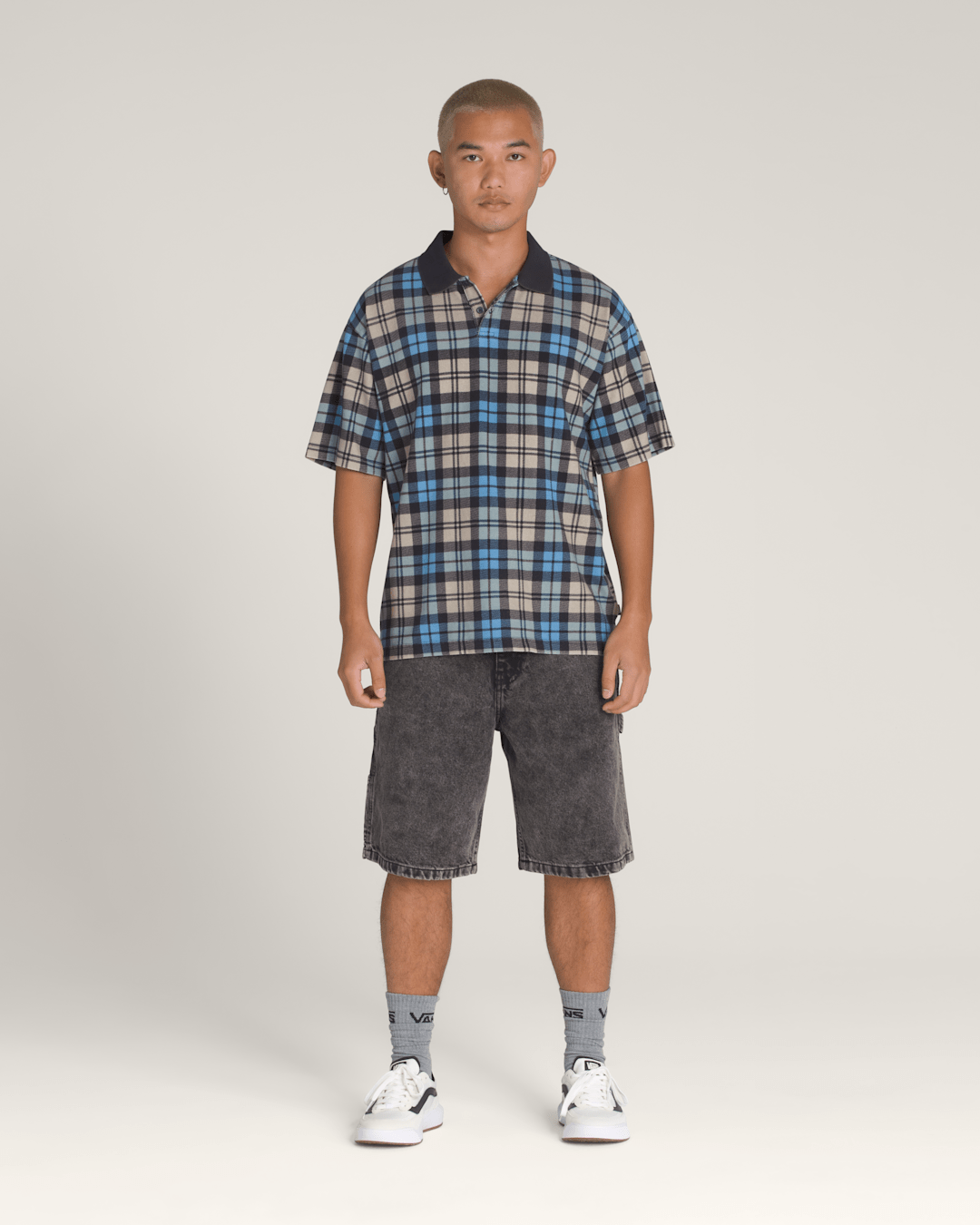 Men Vans Bellmoor Plaid Polo Shirt in Parisian Night Blue / London Fog Grey