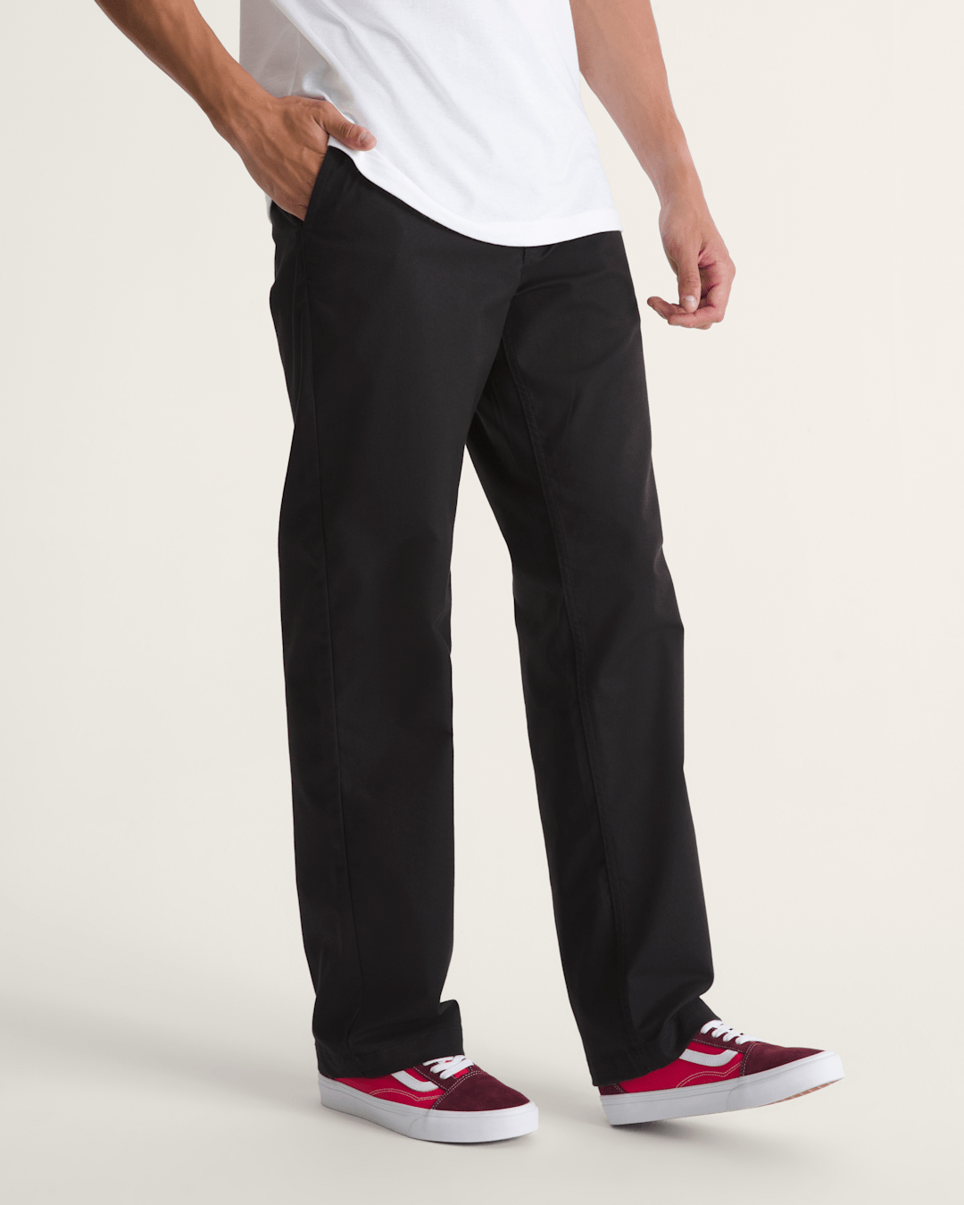 Men Vans Authentic Chino Straight Pant in Black