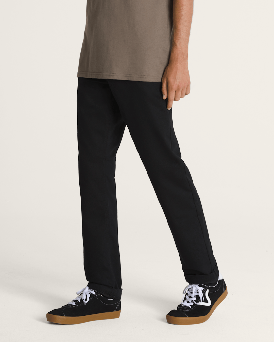 Men Vans Authentic Chino Slim Pants in Black