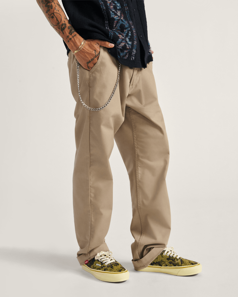 Men Vans Authentic Chino Relaxed Pants in Desert Taupe Brown