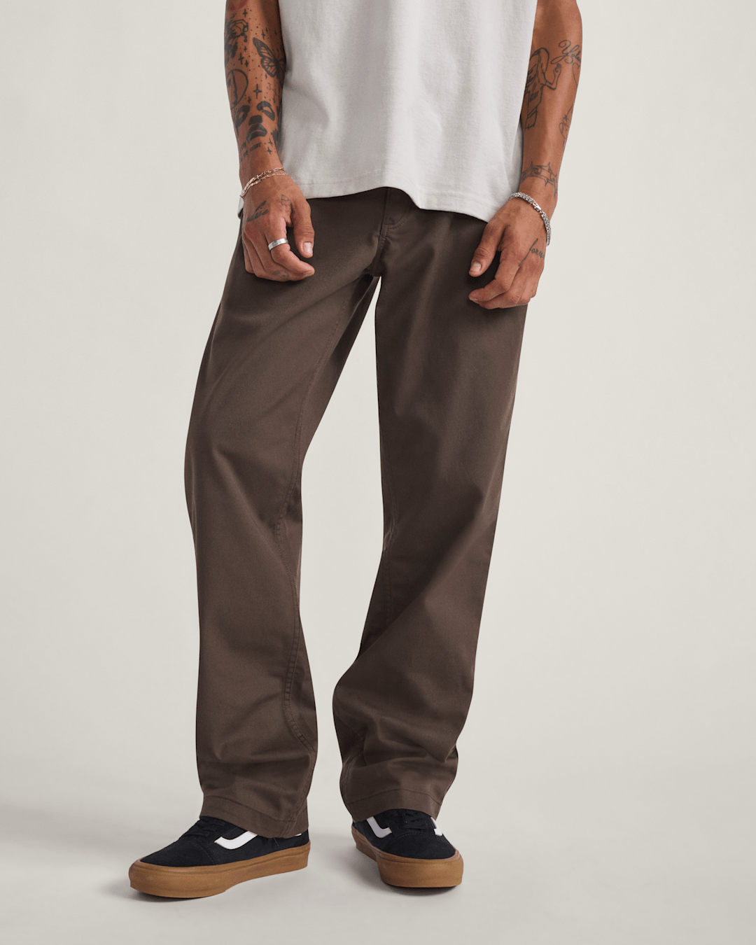 Men Vans Authentic Chino Relaxed Pants in Coal Brown