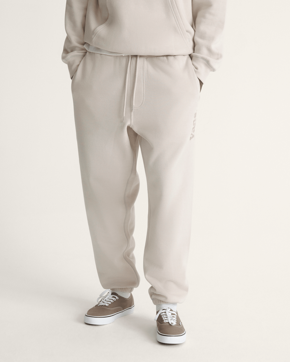 Men Vans Vans 66 Sweatpants in Taupe Mist Grey