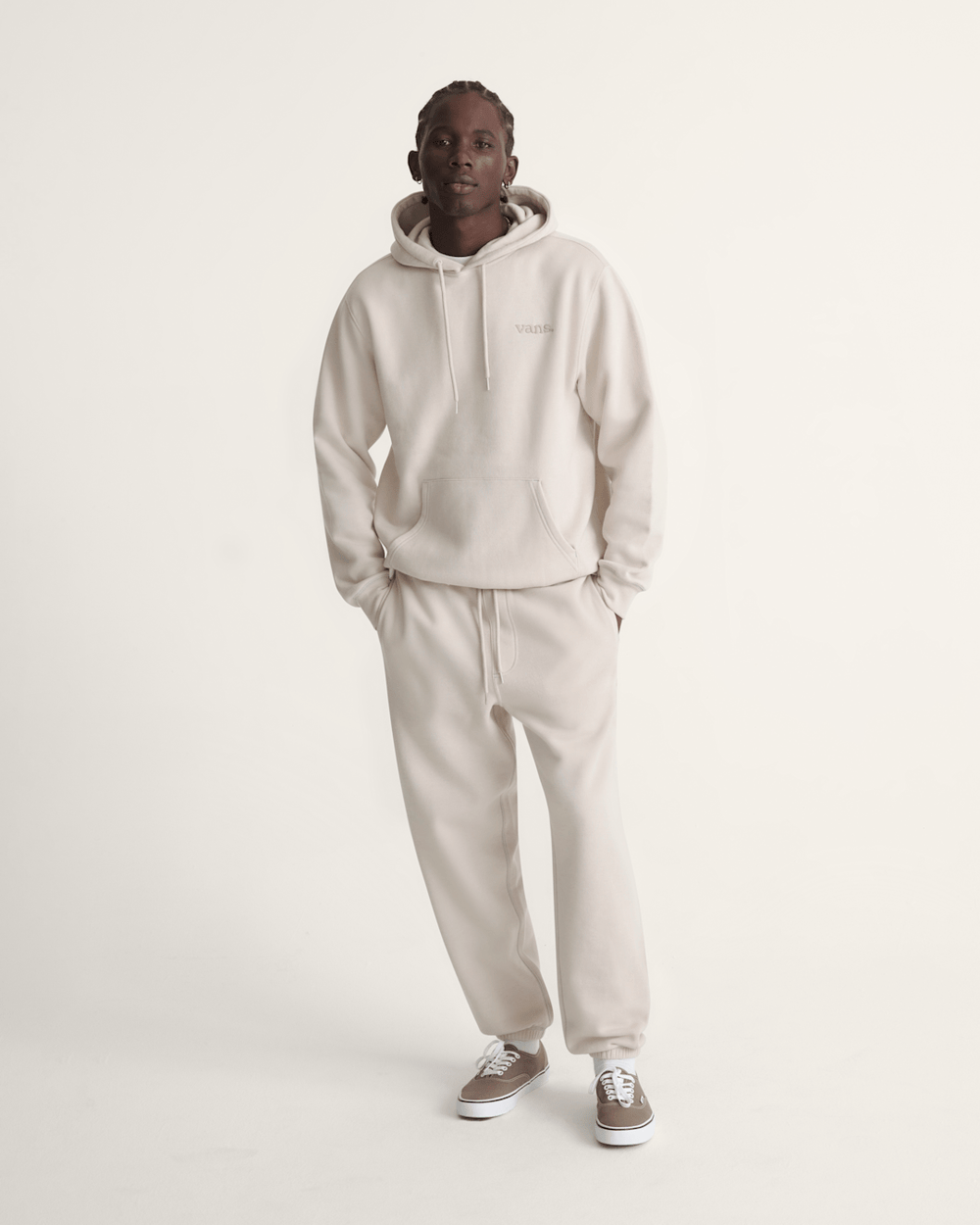 Men Vans Vans 66 Sweatpants in Taupe Mist Grey