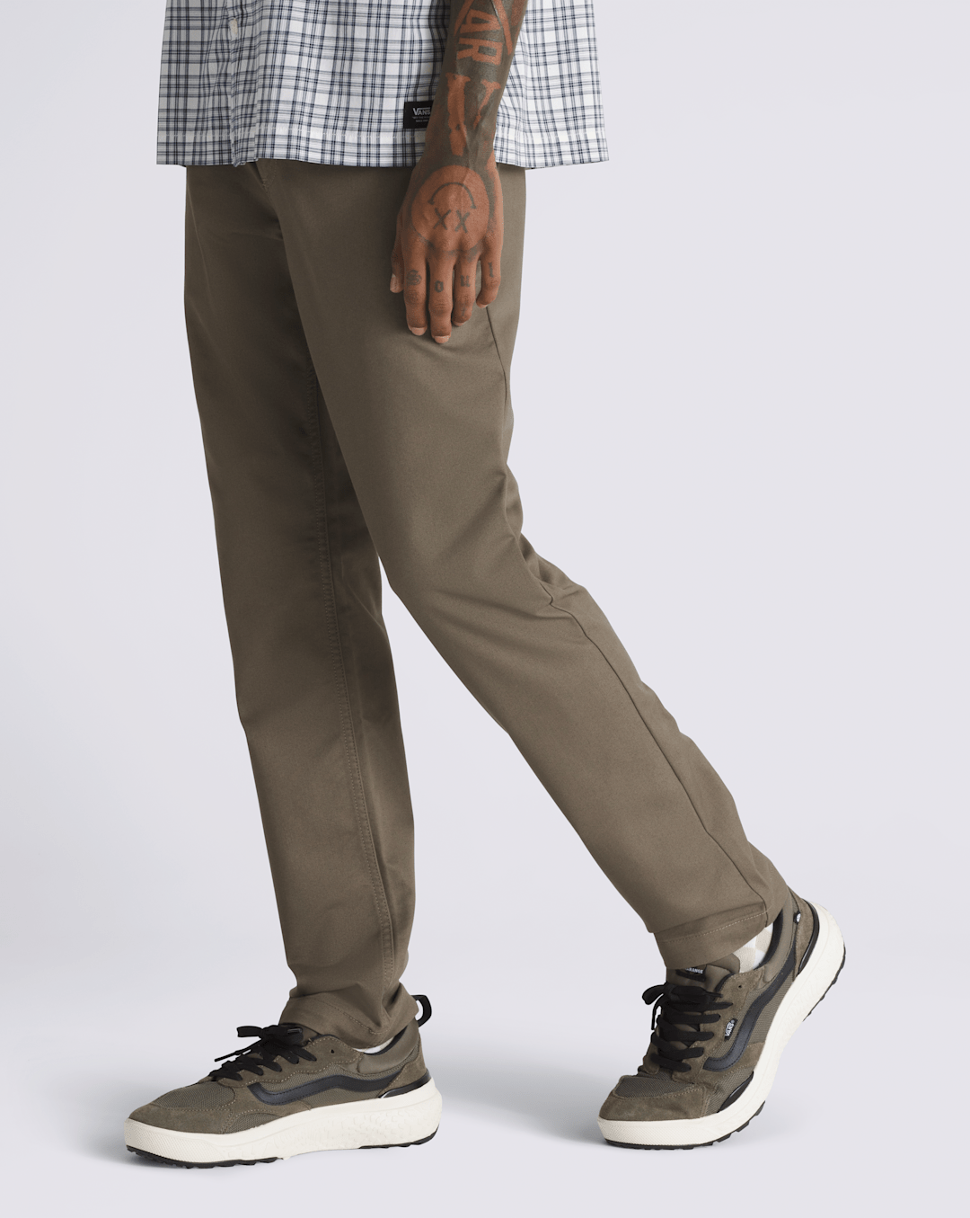 Men Vans Authentic Chino Slim Pants in Bungee Cord Brown
