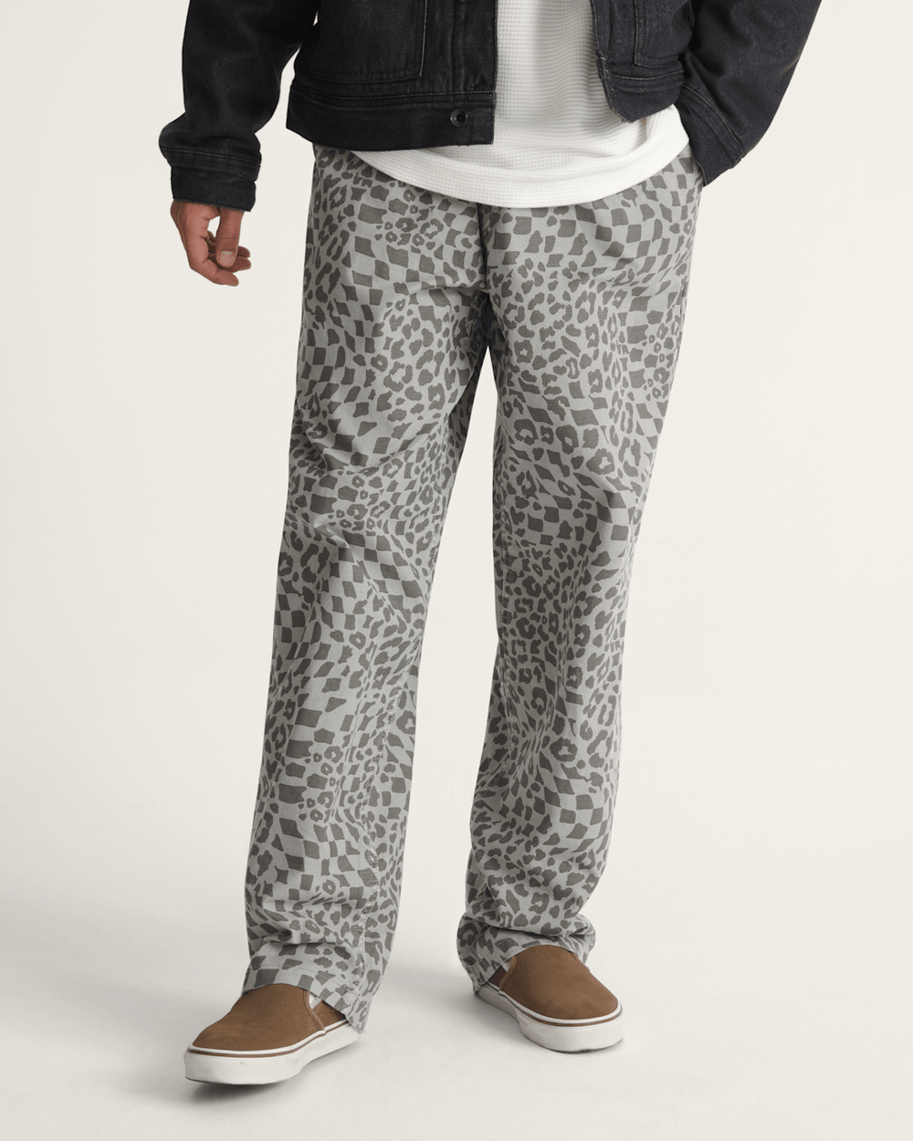Men Vans Range Baggy Pants in Drizzle Grey