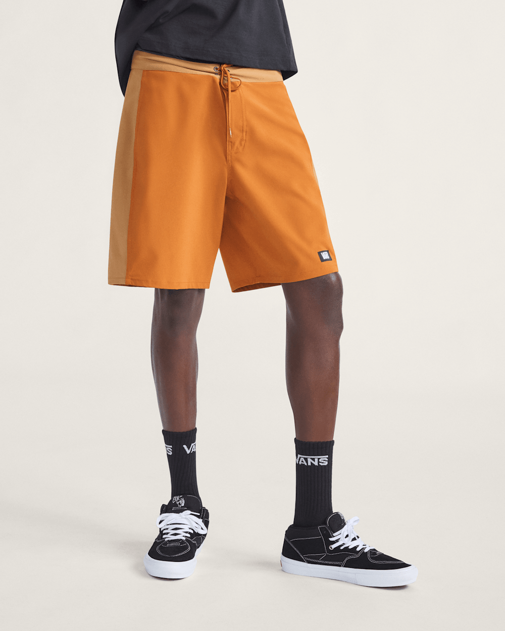 Men Vans Daily 18'' Boardshorts in Glazed Ginger Orange